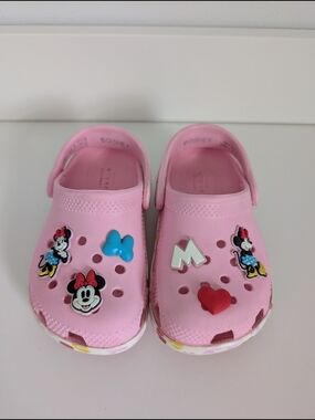 Disney Kids Toddler Pink Minnie Mouse Crocs With Jibbets Size 8